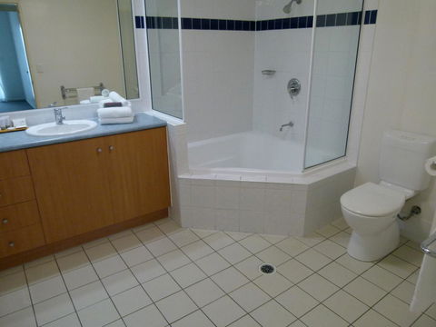 Madison Ocean Breeze Apartments - Accommodation in Bendigo 33