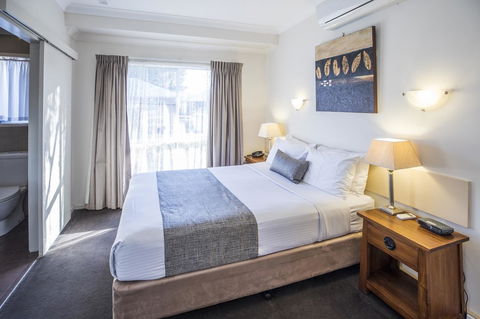 Emerald Maraboon Motor Inn - Accommodation in Bendigo 0