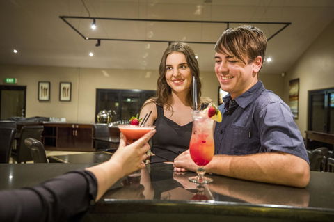 Emerald Maraboon Motor Inn - Accommodation in Bendigo 17