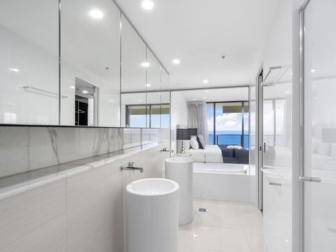Oracle Resort Broadbeach - Gclr - Accommodation in Bendigo 24