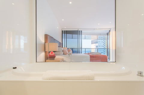 Oracle Resort Broadbeach - Gclr - Accommodation in Bendigo 11