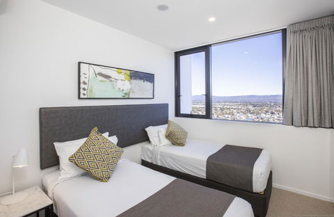 Qube Broadbeach - Accommodation in Bendigo 2