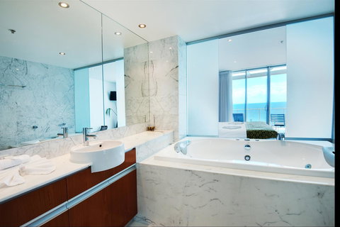 Reflections Tower Two - Accommodation in Bendigo 2