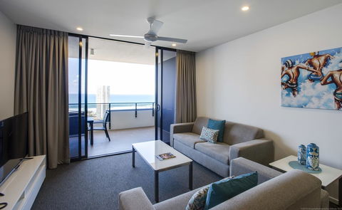 Synergy Broadbeach - Official - Accommodation in Bendigo 2