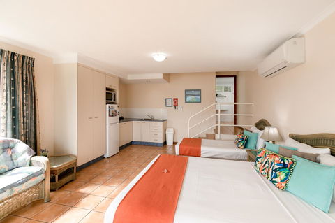 Sunlit Waters Studio Apartments - Accommodation in Bendigo 41