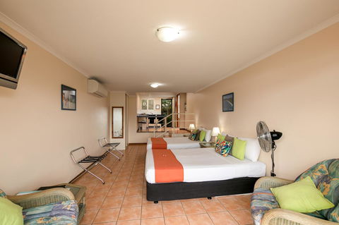 Sunlit Waters Studio Apartments - Accommodation in Bendigo 30