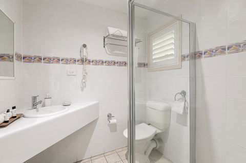 Sunlit Waters Studio Apartments - Accommodation in Bendigo 20
