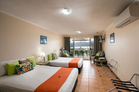 Sunlit Waters Studio Apartments - Accommodation in Bendigo 23