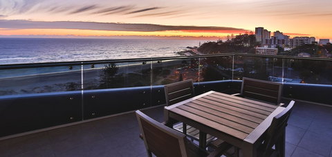 Iconic Kirra Beach Resort - Accommodation in Bendigo 43