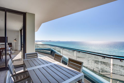 Iconic Kirra Beach Resort - Accommodation in Bendigo 21