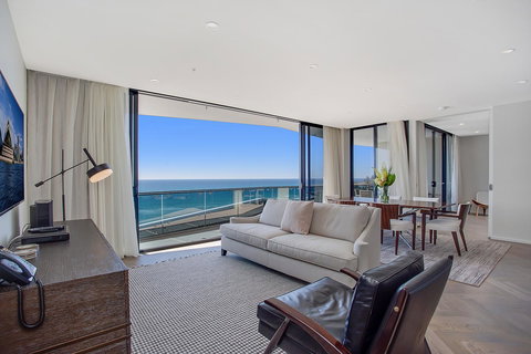 Iconic Kirra Beach Resort - Accommodation in Bendigo 23