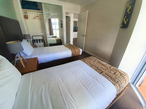 Broadbeach Holiday Apartments - Accommodation in Bendigo 6