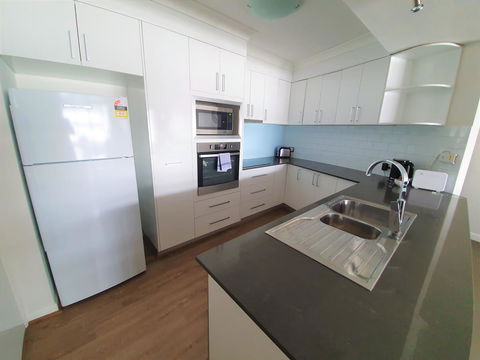Broadbeach Holiday Apartments - Accommodation in Bendigo 10