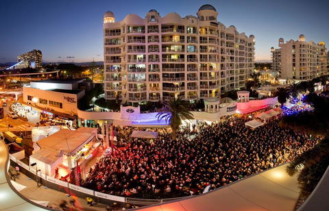 Broadbeach Holiday Apartments - Accommodation in Bendigo 39