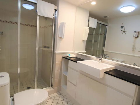 Broadbeach Holiday Apartments - Accommodation in Bendigo 5