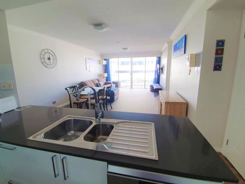 Broadbeach Holiday Apartments - Accommodation in Bendigo 11