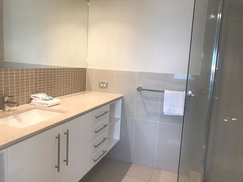 Proximity Waterfront Apartments - Accommodation in Bendigo 11