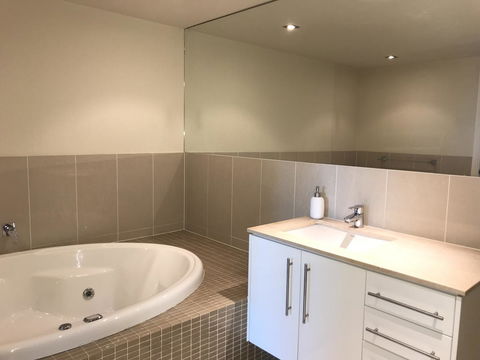 Proximity Waterfront Apartments - Accommodation in Bendigo 22