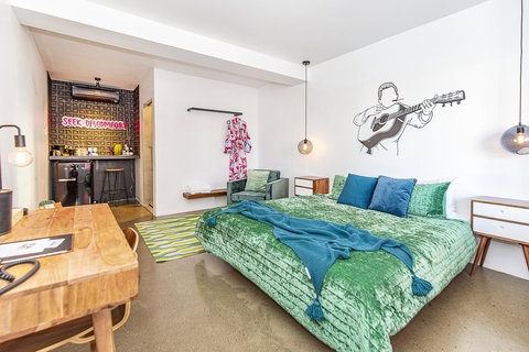 The Pink Hotel Coolangatta - Accommodation in Bendigo 27