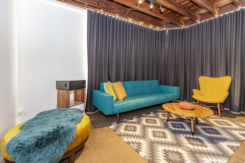 The Pink Hotel Coolangatta - Accommodation in Bendigo 21