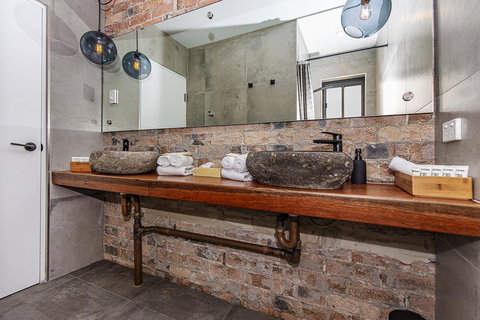 The Pink Hotel Coolangatta - Accommodation in Bendigo 9