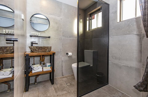 The Pink Hotel Coolangatta - Accommodation in Bendigo 22