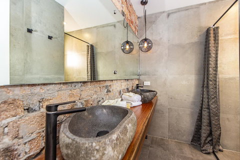 The Pink Hotel Coolangatta - Accommodation in Bendigo 8