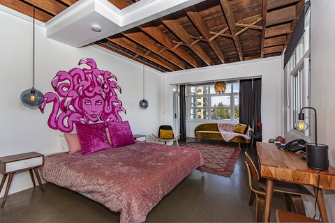 The Pink Hotel Coolangatta - Accommodation in Bendigo 33