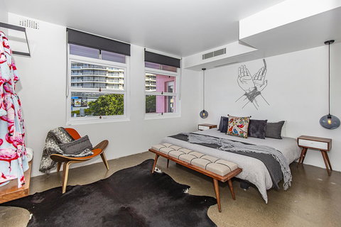 The Pink Hotel Coolangatta - Accommodation in Bendigo 11