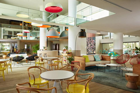 QT Gold Coast - Accommodation in Bendigo 0