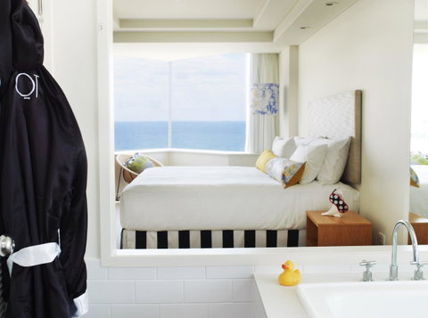 QT Gold Coast - Accommodation in Bendigo 10