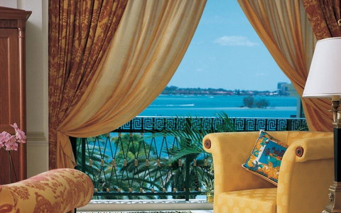 Imperial Hotel Gold Coast - Accommodation in Bendigo 33