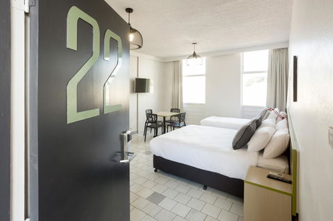 Nightcap At Emerald Star Hotel - Accommodation in Bendigo 26