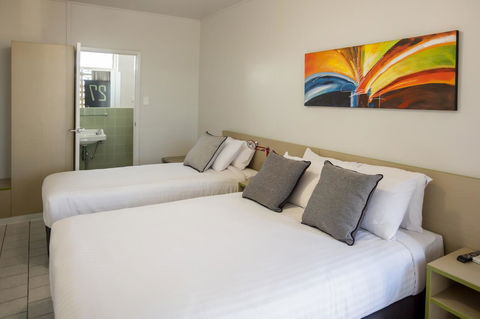 Nightcap At Emerald Star Hotel - Accommodation in Bendigo 41