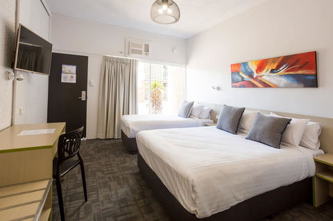 Nightcap At Emerald Star Hotel - Accommodation in Bendigo 10