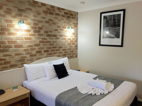 Country Gardens Motor Inn - Accommodation in Bendigo 13