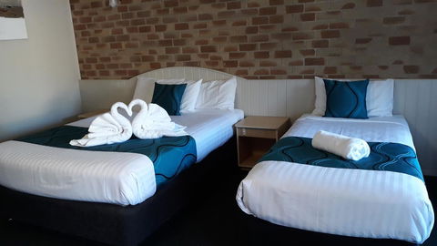 Country Gardens Motor Inn - Accommodation in Bendigo 5