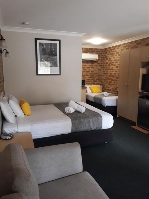Country Gardens Motor Inn - Accommodation in Bendigo 3