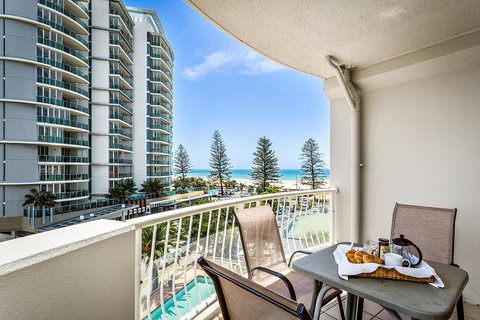 Kirra Beach Apartments - Accommodation in Bendigo 29