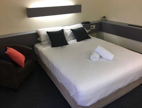 Emerald Central Hotel Official - Accommodation in Bendigo 20