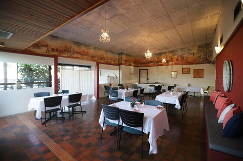 Emerald Central Hotel Official - Accommodation in Bendigo 11