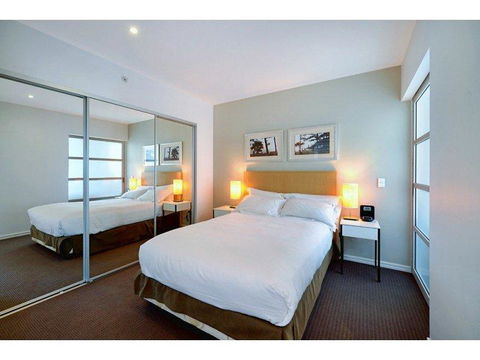 H Star Residences-- Paradise Stayz - Accommodation in Bendigo 8
