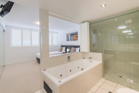 Echelon Apartments Yeppoon - Accommodation in Bendigo 10