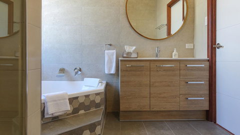 Blue Summit Hideaway - Accommodation in Bendigo 38