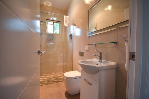 Blue Summit Hideaway - Accommodation in Bendigo 35