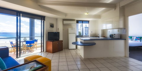 Komune Resort And Beach Club Greenmount Beach - Accommodation in Bendigo 38