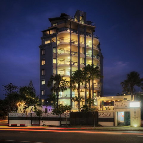 Komune Resort And Beach Club Greenmount Beach - Accommodation in Bendigo 15