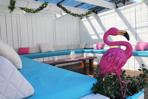 Komune Resort And Beach Club Greenmount Beach - Accommodation in Bendigo 5