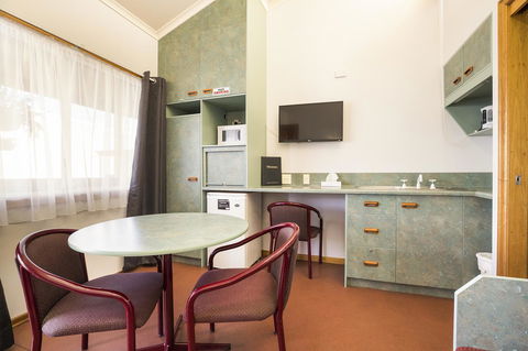 Downs Motel - Accommodation in Bendigo 7