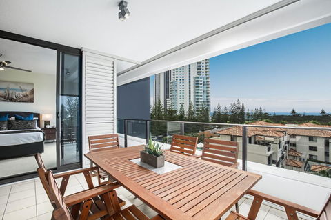 Ultra Broadbeach - Accommodation in Bendigo 6